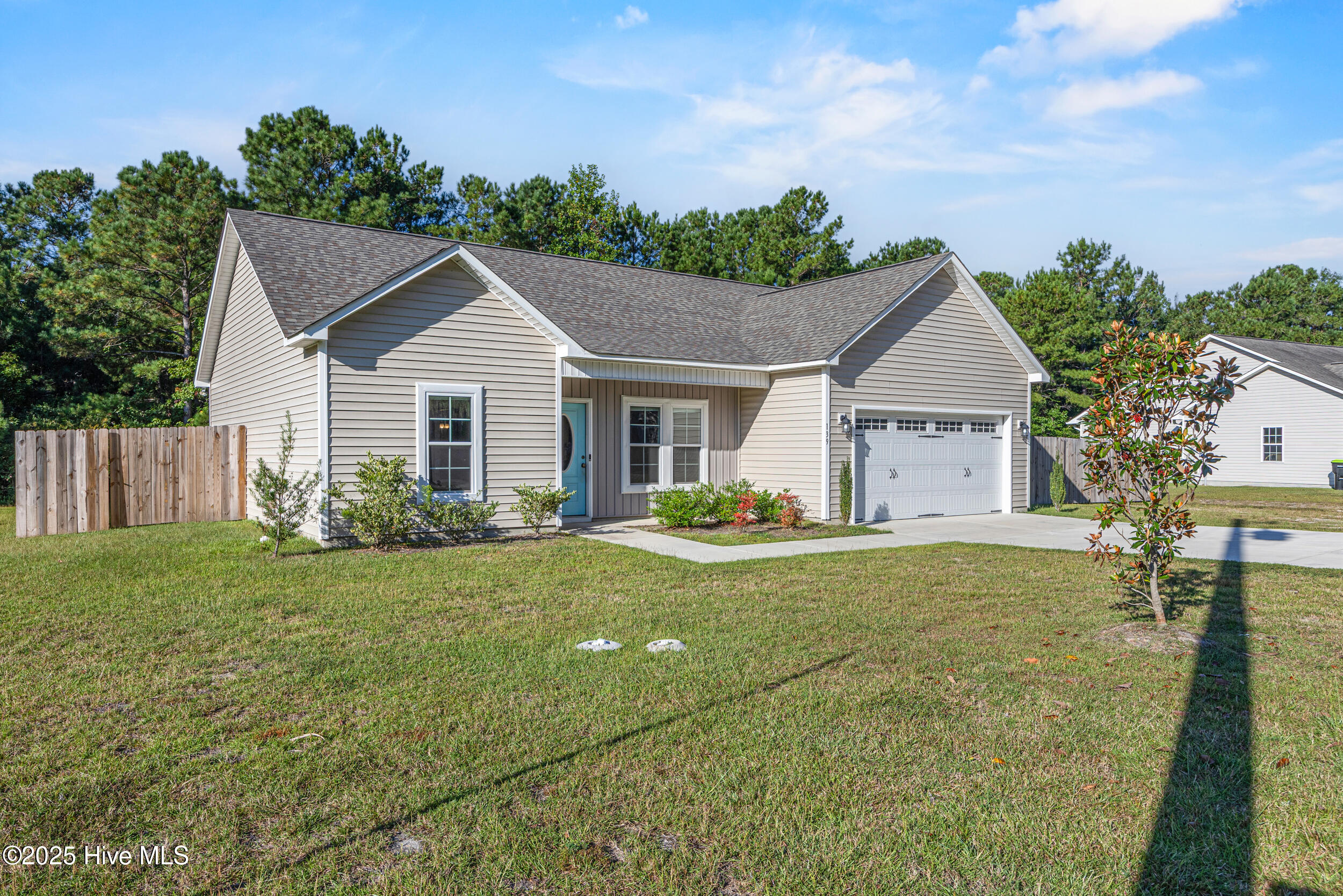 139 Queens Haven Road Hubert, NC 28539 - Photo 3 of 42 6_front exterior