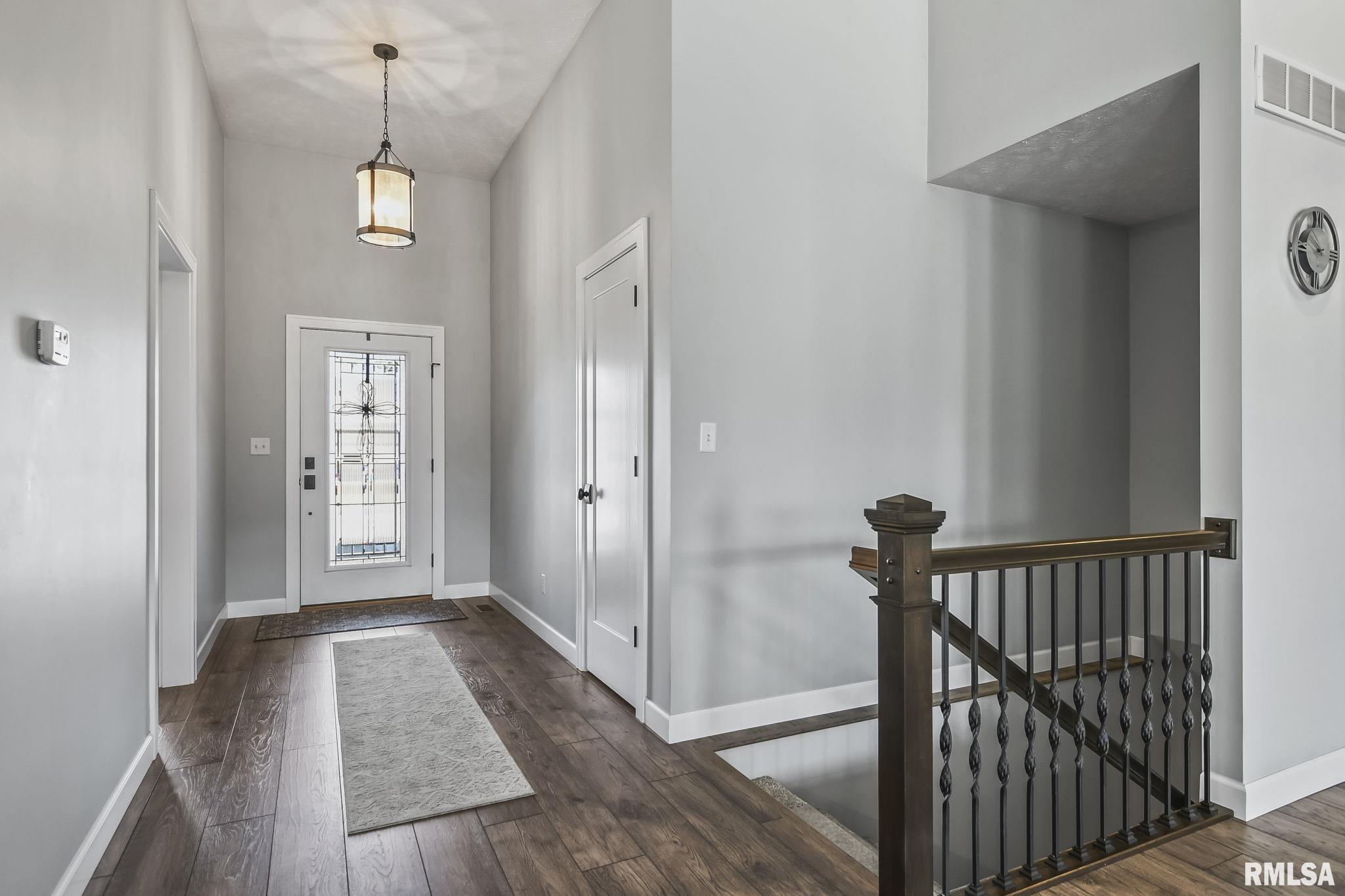 4822 Chestnut Drive Springfield, IL 62711 - Photo 5 of 39 Gallery Image 5