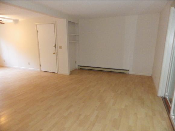 23 Old Stagecoach Road, Unit 9 Epping, NH 03042 - Photo 4 of 13