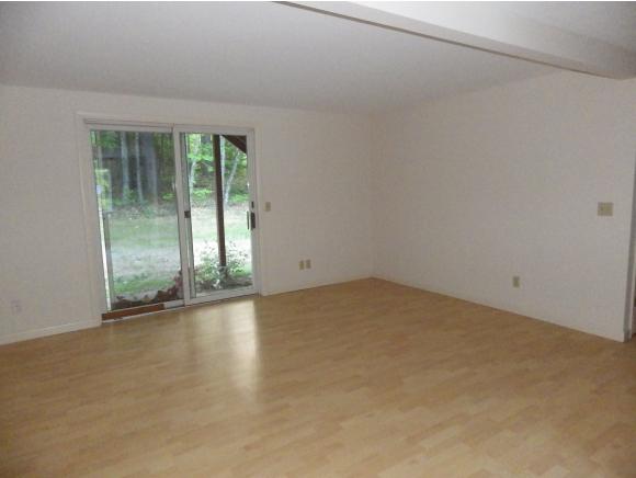23 Old Stagecoach Road, Unit 9 Epping, NH 03042 - Photo 5 of 13
