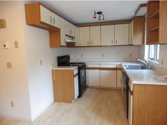23 Old Stagecoach Road, Unit 9 Epping, NH 03042 - Photo 8 of 13
