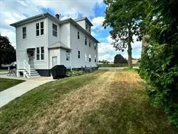 $2,400 | 168 Wheatland Avenue, Unit 2, Chicopee, MA 01020