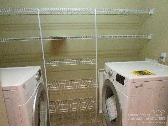 1605 Northwest Awbrey Road, Unit 1#2 Bend, OR 97703 - Photo 10 of 25 Washer and Dryer Included. Original Hom