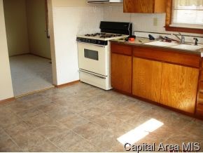 2176 Grandview Avenue Springfield, IL 62702 - Photo 2 of 6