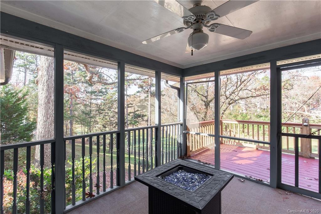16009 Samar Court Tega Cay, SC 29708 - Photo 8 of 28 Gallery Image 8
