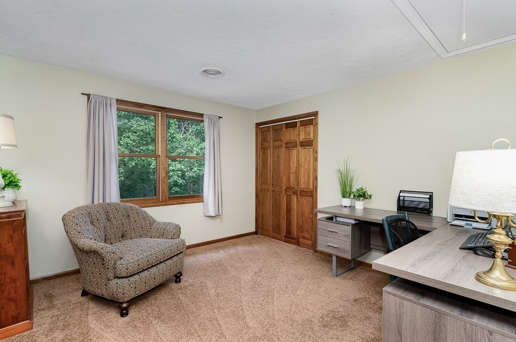 58 York Road Mansfield, MA 02048 - Photo 25 of 42 a living room with furniture and a window