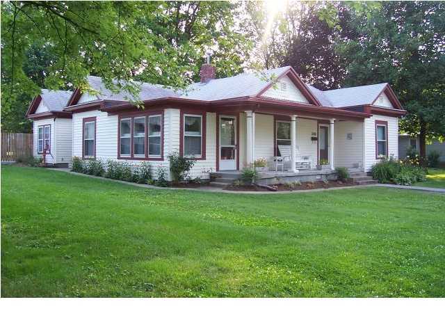 3520 Maple Road Louisville, KY 40299 - Photo 1 of 1 Primary Photo