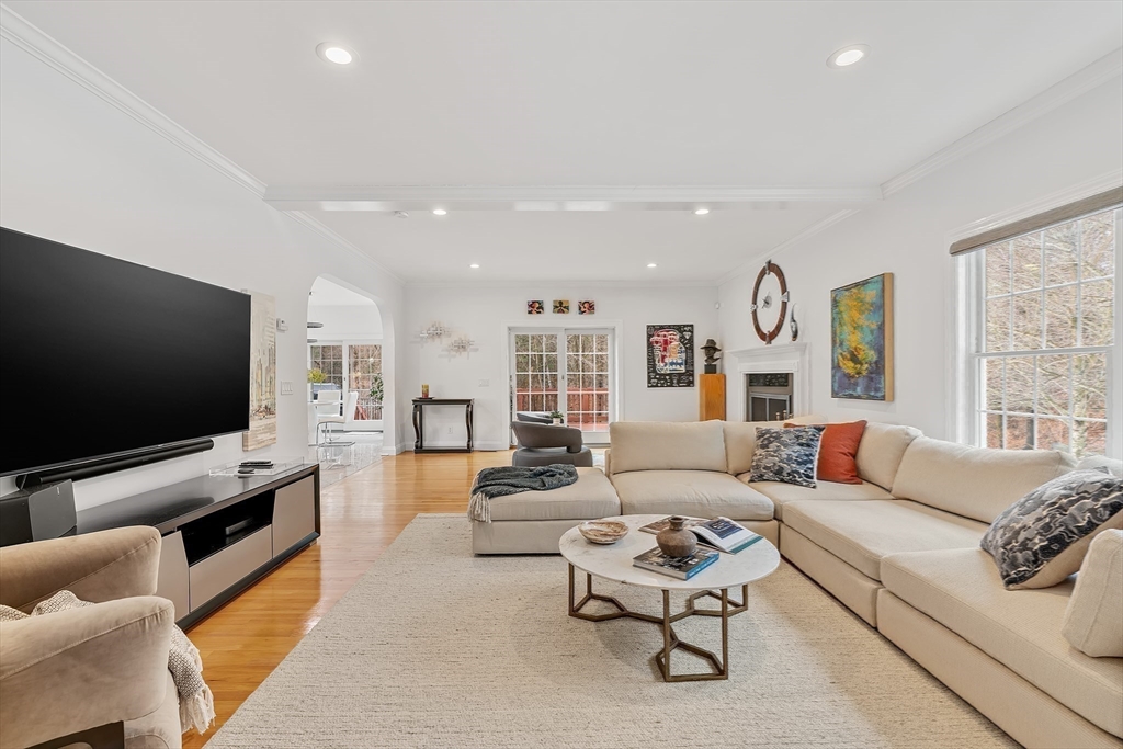 233 Rice Road Wayland, MA 01778 - Photo 11 of 38