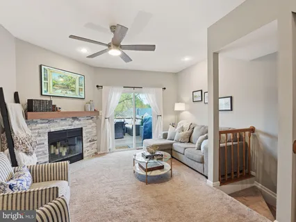 $556,000 | 5903 Sir Cambridge Way, Alexandria, VA 22315