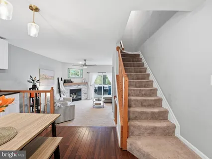 $556,000 | 5903 Sir Cambridge Way, Alexandria, VA 22315