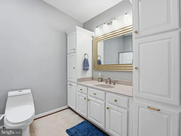 $556,000 | 5903 Sir Cambridge Way, Alexandria, VA 22315