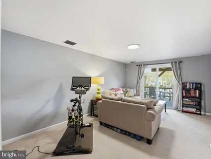 $556,000 | 5903 Sir Cambridge Way, Alexandria, VA 22315