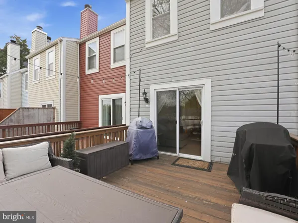 $556,000 | 5903 Sir Cambridge Way, Alexandria, VA 22315