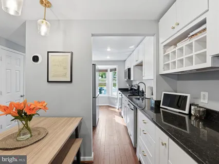 $556,000 | 5903 Sir Cambridge Way, Alexandria, VA 22315