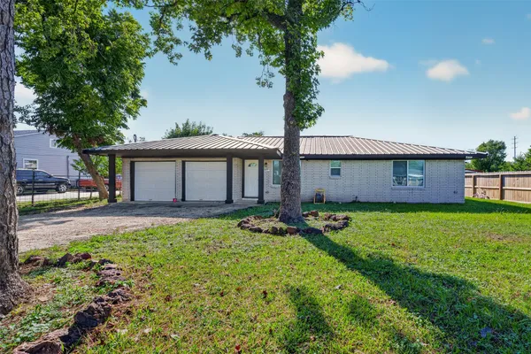 $1,850 | 627 West Drive, Channelview, TX 77530