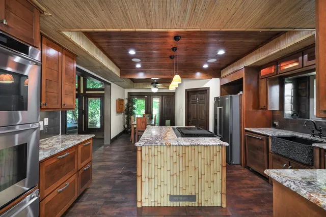 $1,050,000 | 4300 Eaton Circle, Colleyville, TX 76034