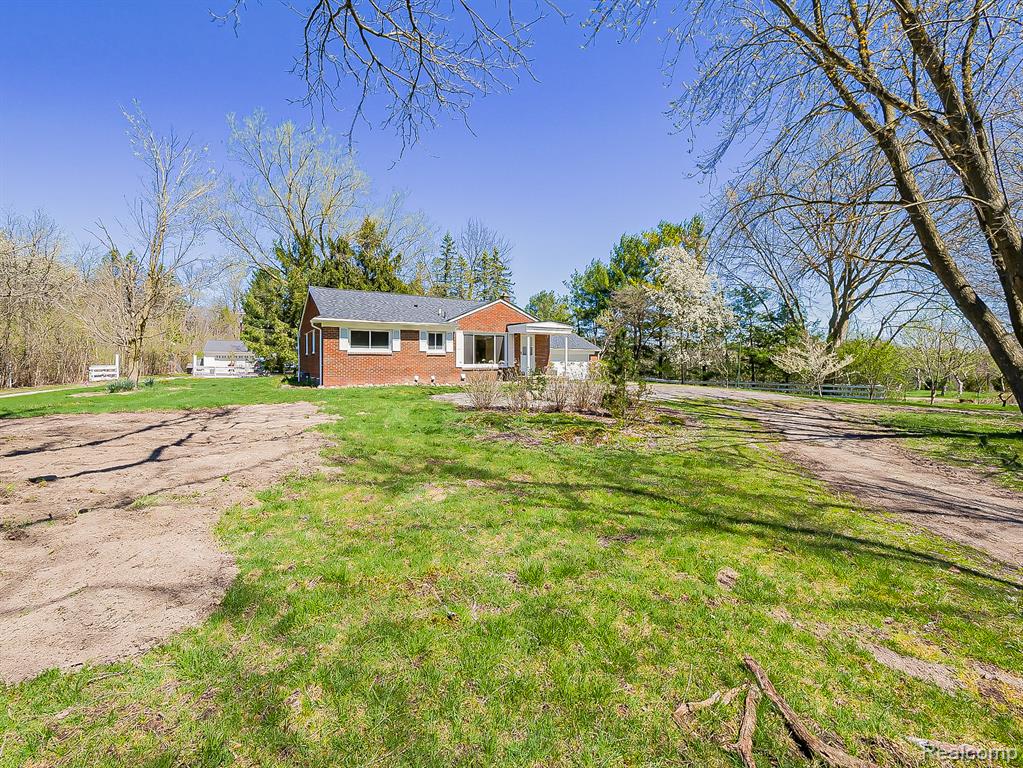 8701 Brookville Road Plymouth, MI 48170 - Photo 43 of 51
