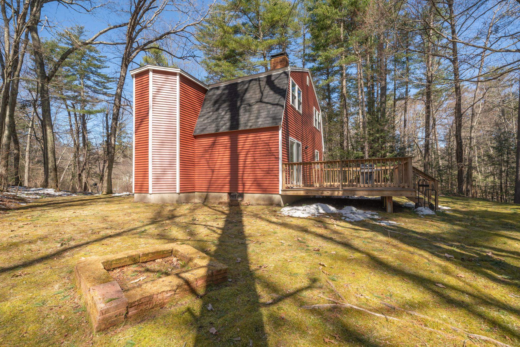 6 Sheldon Road Derry, NH 03038 - Photo 32 of 34