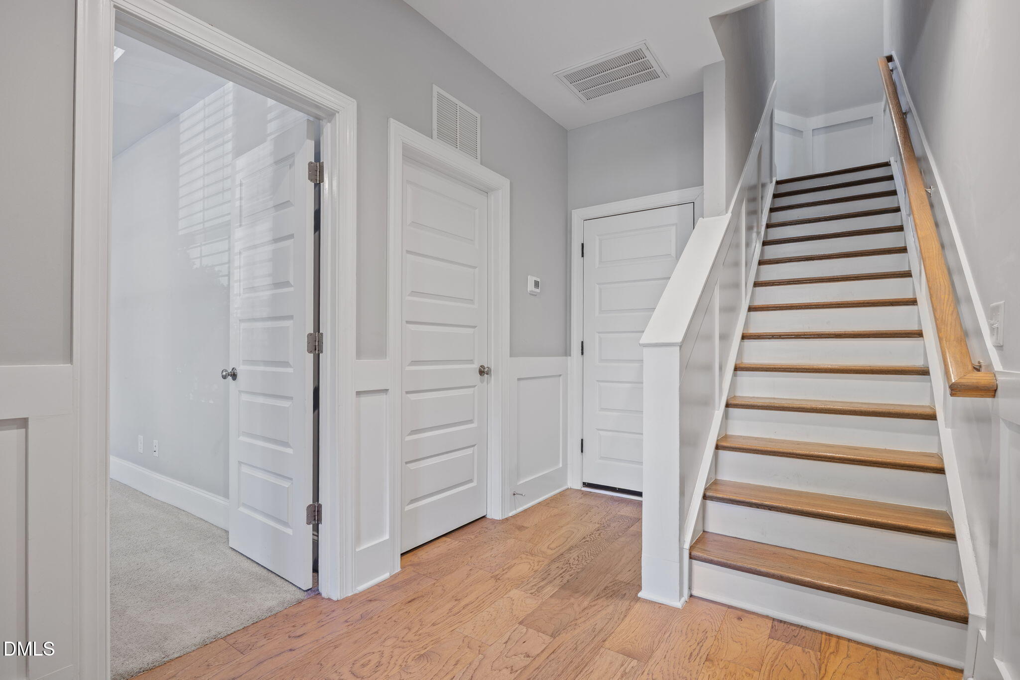 1605 Wooster Street Raleigh, NC 27607 - Photo 8 of 39 14-web-or-mls-IMG_2581