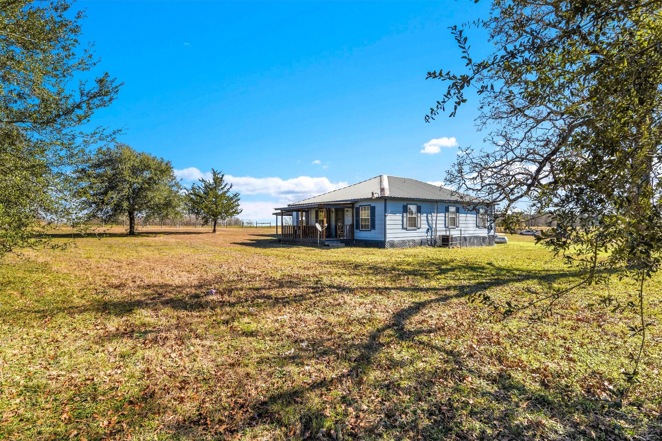 959 Walker Loop Huntsville, TX 77340 - Photo 22 of 39