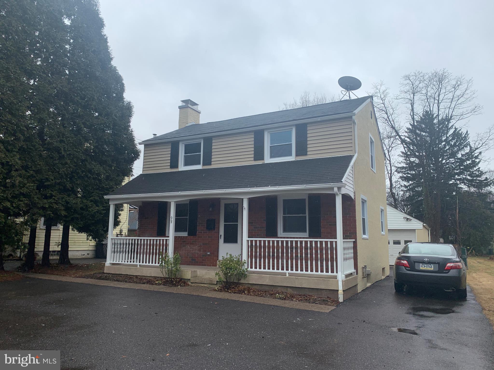 98 East Swamp Road Doylestown, PA 18901 - Photo 2 of 105 Gallery Image 2
