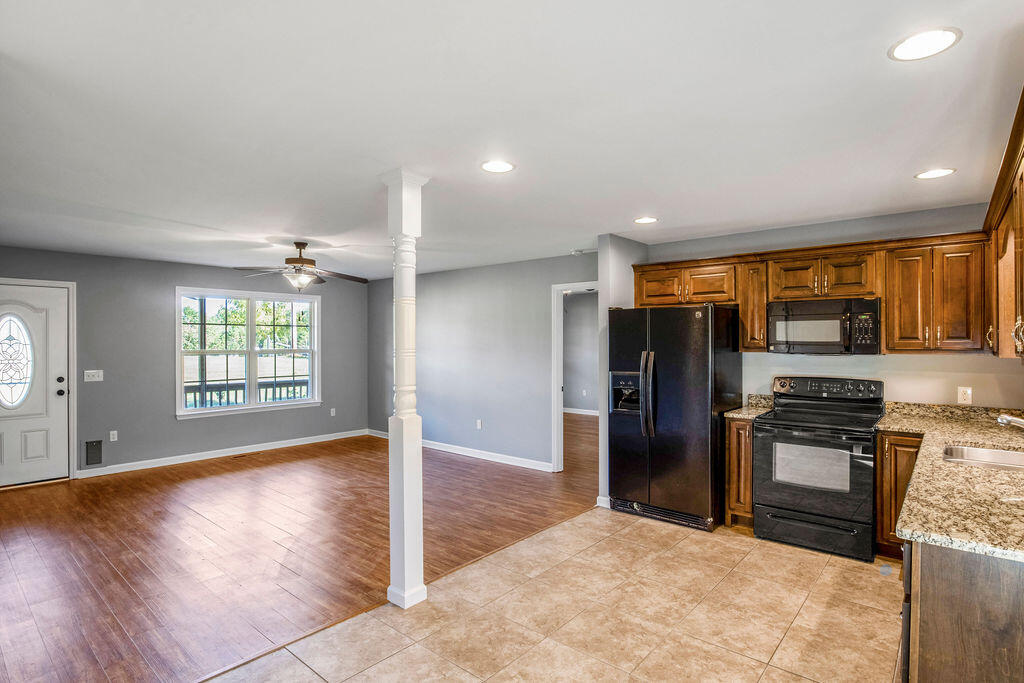 11103 Fritts Road Soddy Daisy, TN 37379 - Photo 8 of 35 IMG_2551-HDR