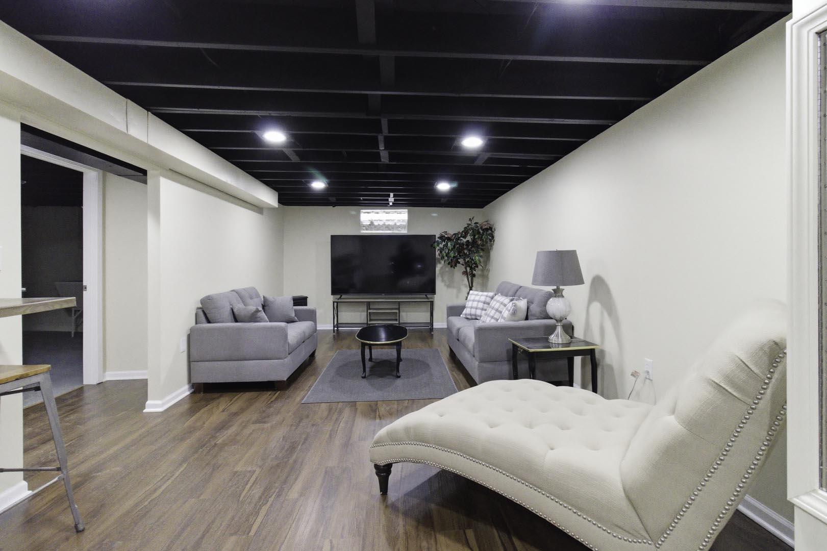 3822 West Rochelle Avenue Milwaukee, WI 53209 - Photo 12 of 24 3822freebie_011