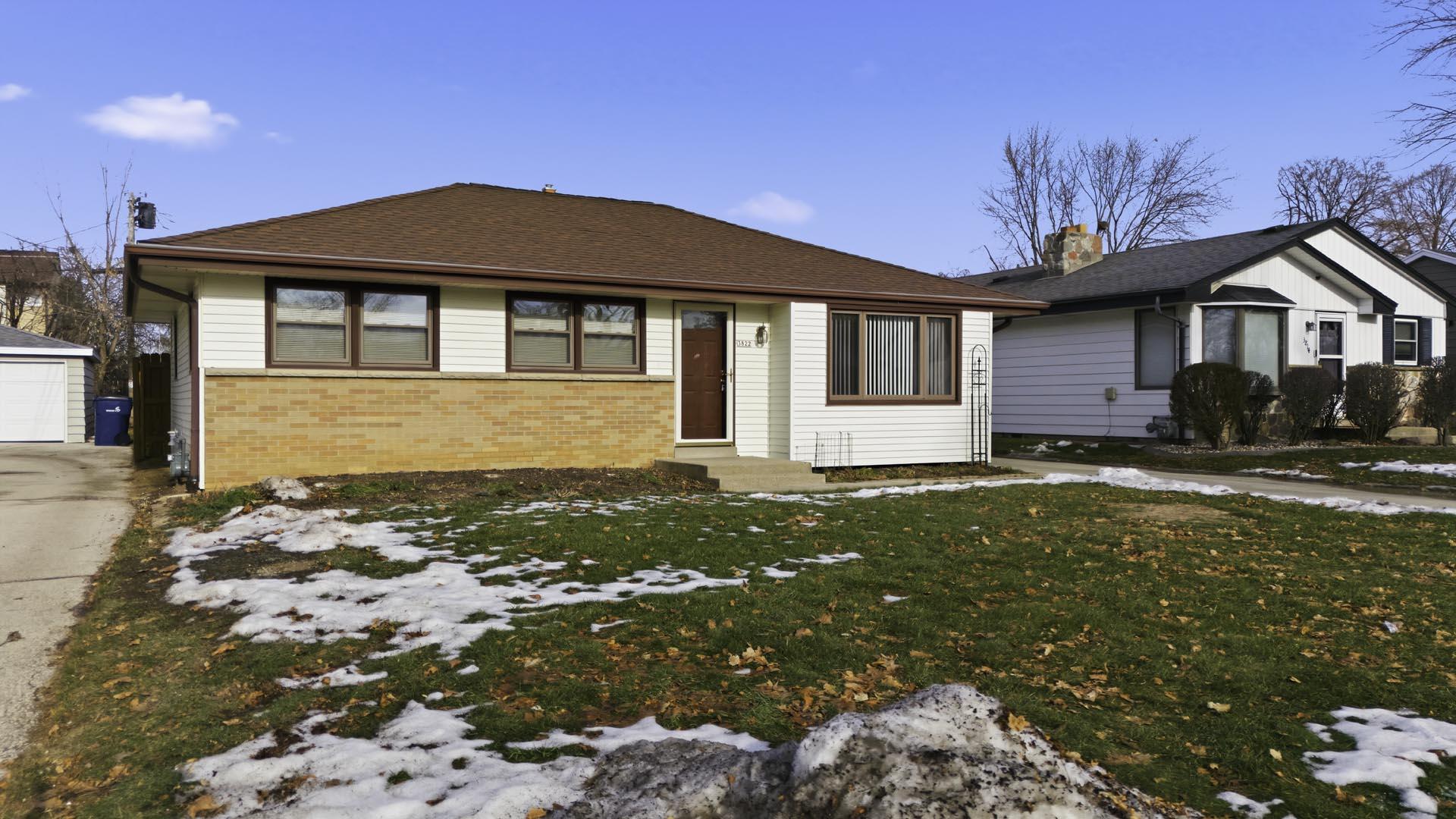 3822 West Rochelle Avenue Milwaukee, WI 53209 - Photo 16 of 24 3822freebie_016