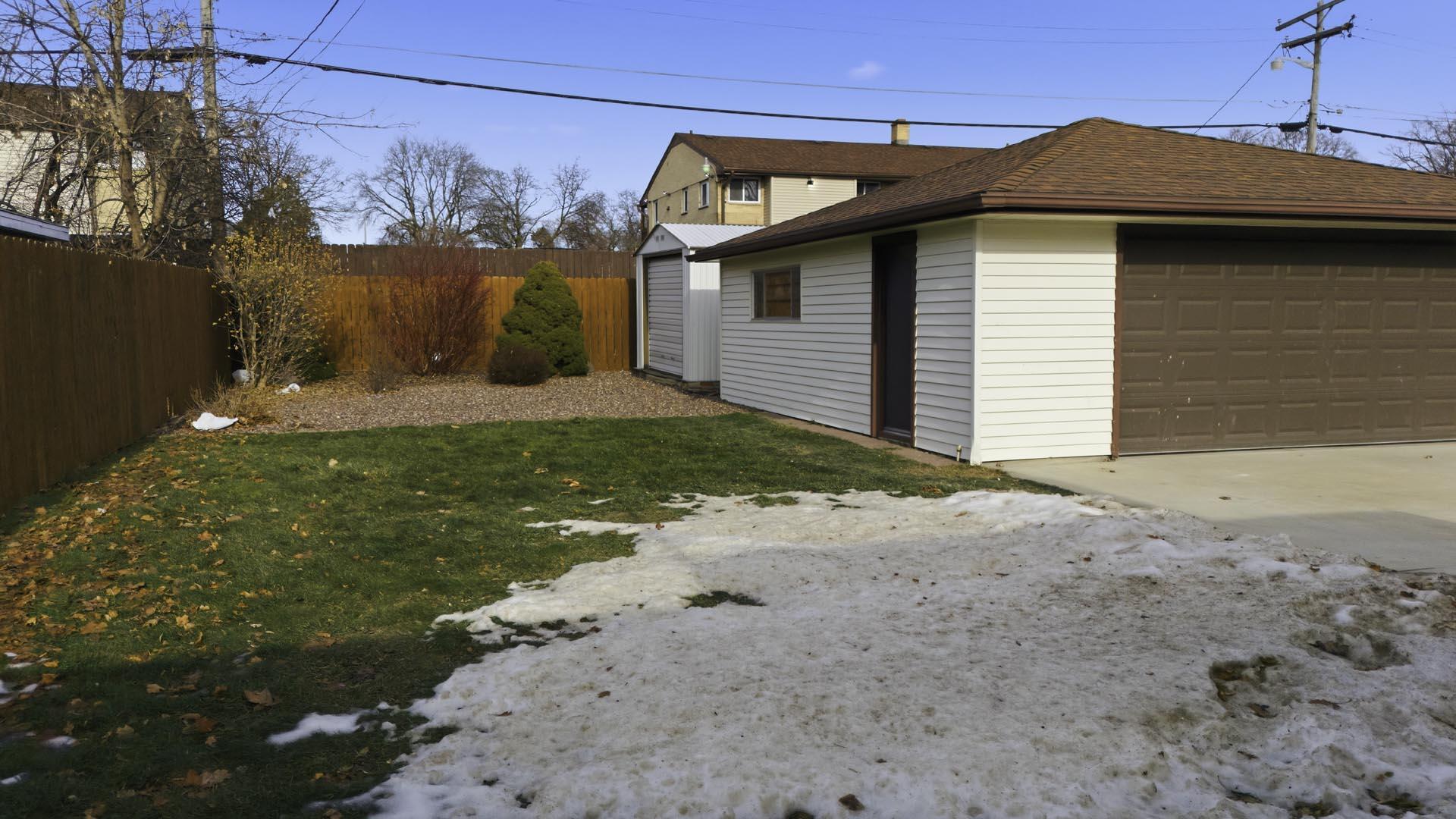 3822 West Rochelle Avenue Milwaukee, WI 53209 - Photo 21 of 24 3822freebie_023