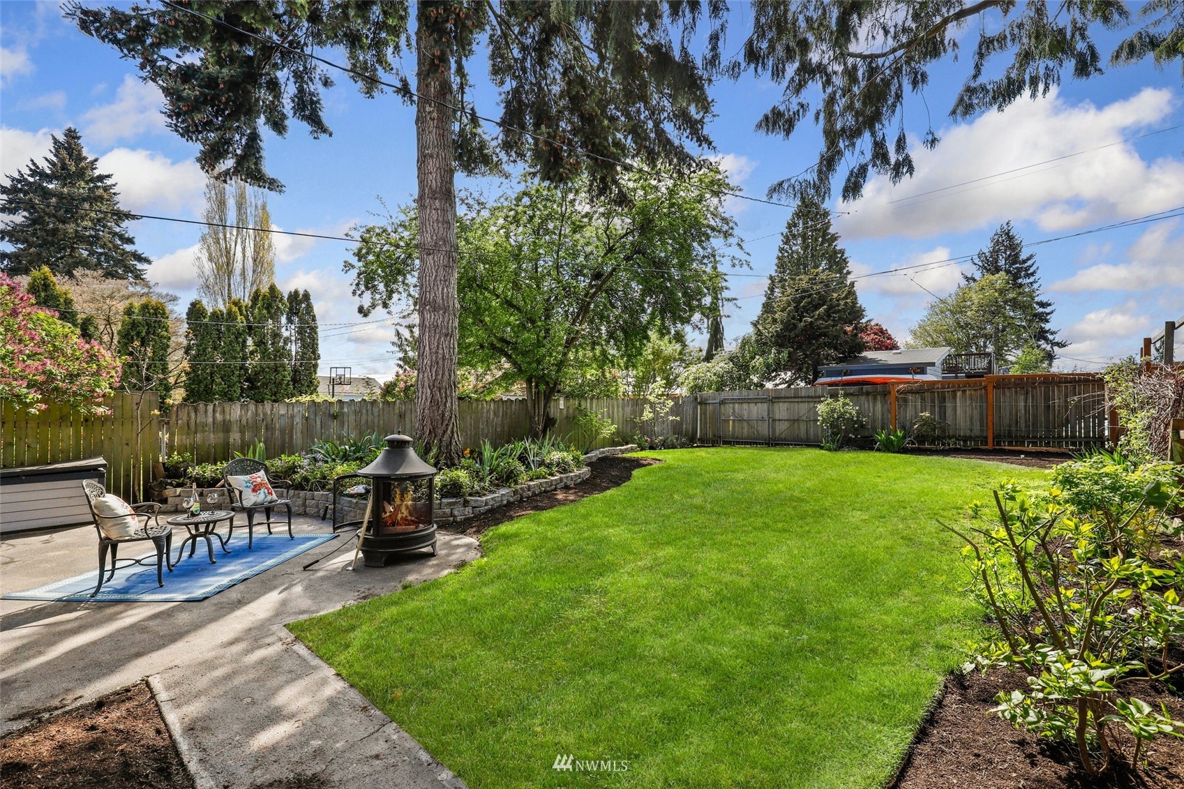 8817 37th Avenue Southwest Seattle, WA 98126 - Photo 32 of 40