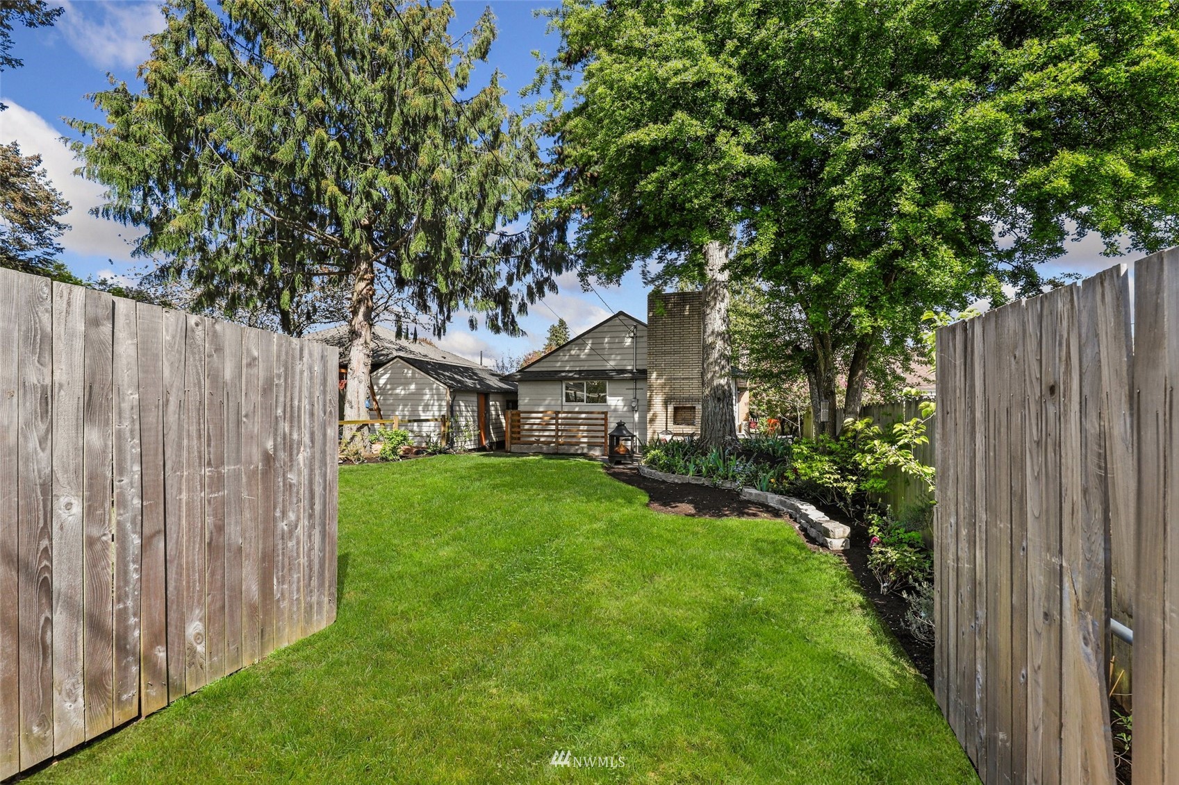 8817 37th Avenue Southwest Seattle, WA 98126 - Photo 35 of 40