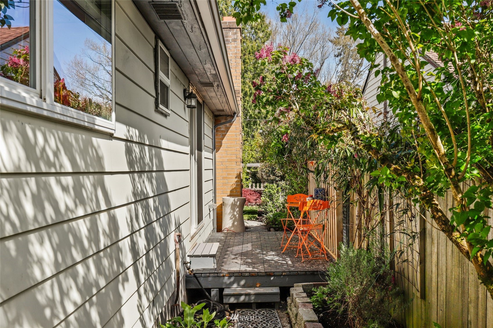 8817 37th Avenue Southwest Seattle, WA 98126 - Photo 37 of 40