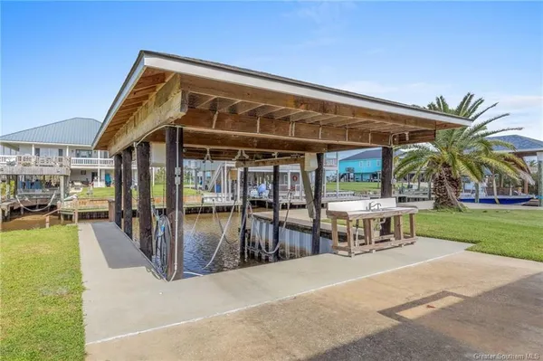 $325,000 | 126 Riverside Drive, Hackberry, LA 70645