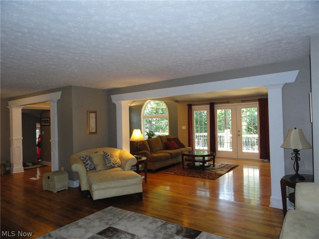 2915 Lee Road Silver Lake, OH 44224 - Photo 6 of 21