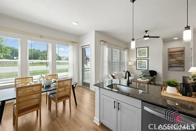 $1,904 | 180 Newton Bridge Road, Unit B3, Athens, GA 30607