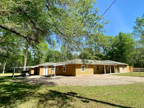 $1,990 | 10451 North Essex Drive, Conroe, TX 77302