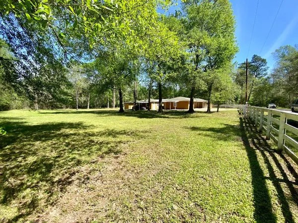 $1,990 | 10451 North Essex Drive, Conroe, TX 77302