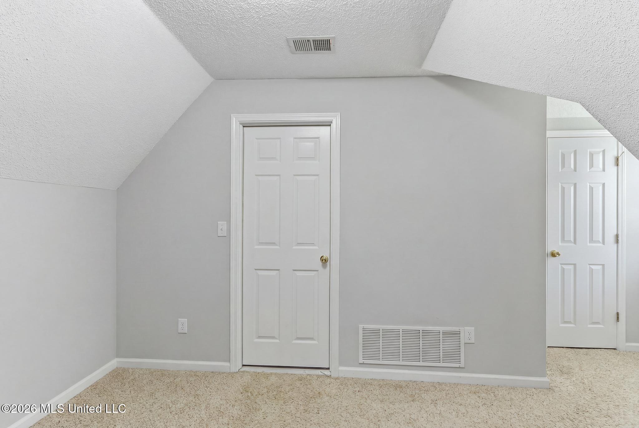 6289 Sandbourne West Olive Branch, MS 38654 - Photo 19 of 43 6289SandbourneEast_20