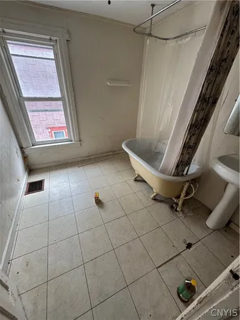 $90,000 | Undisclosed Address, Watertown, NY 13601