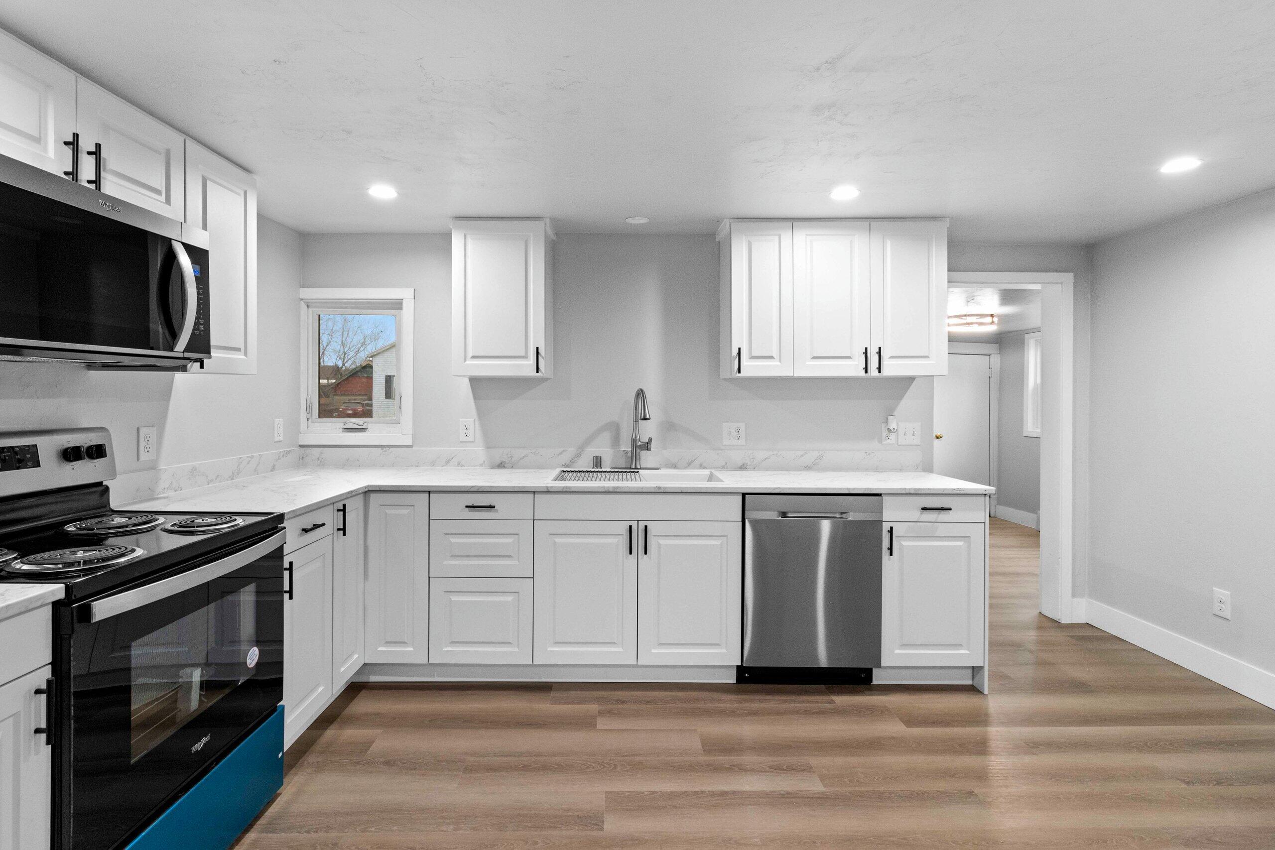 1010 Hamilton Street Manitowoc, WI 54220 - Photo 12 of 39 IMG_2048.JPG-SMALL