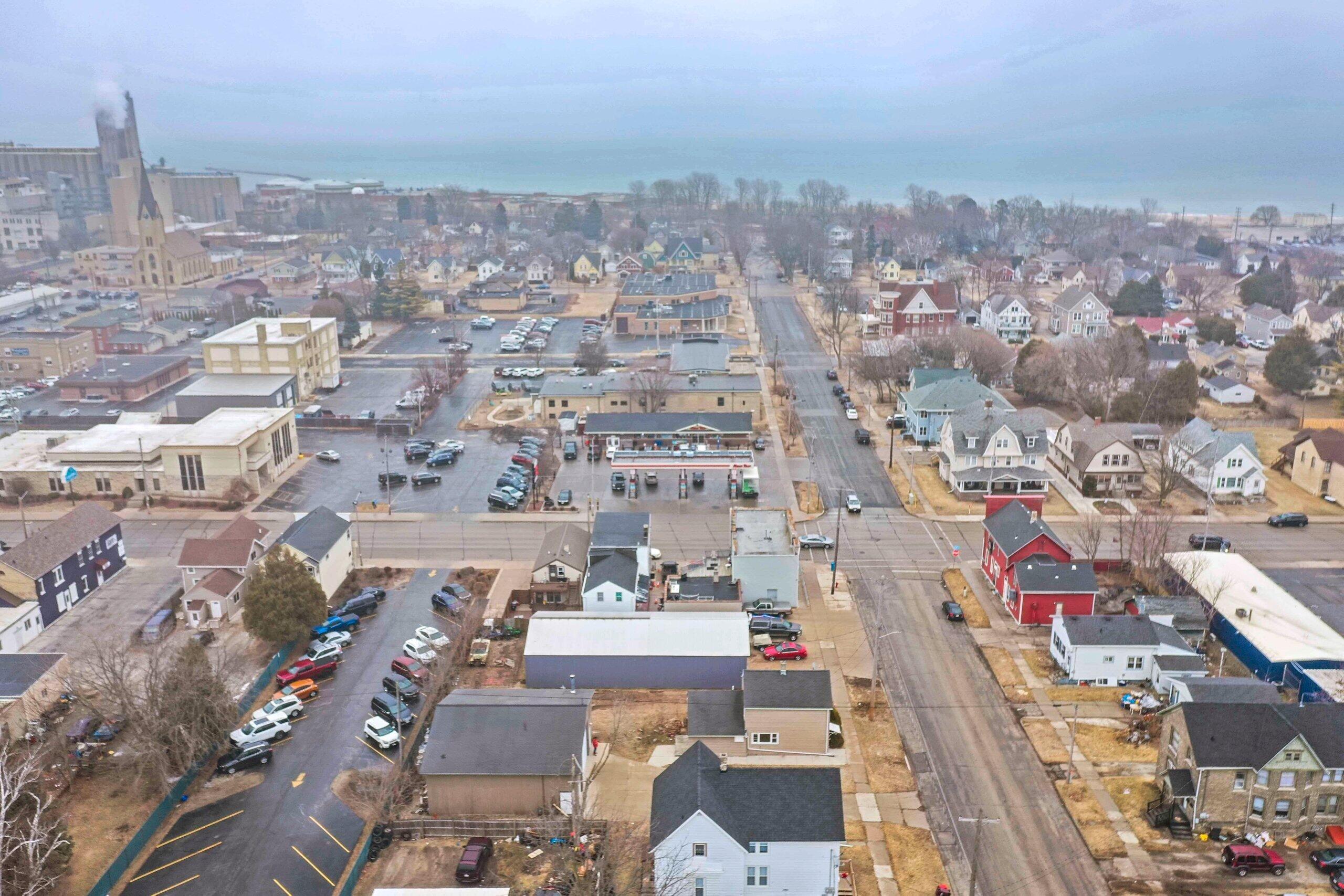 1010 Hamilton Street Manitowoc, WI 54220 - Photo 7 of 39 DJI_0607.JPG-SMALL
