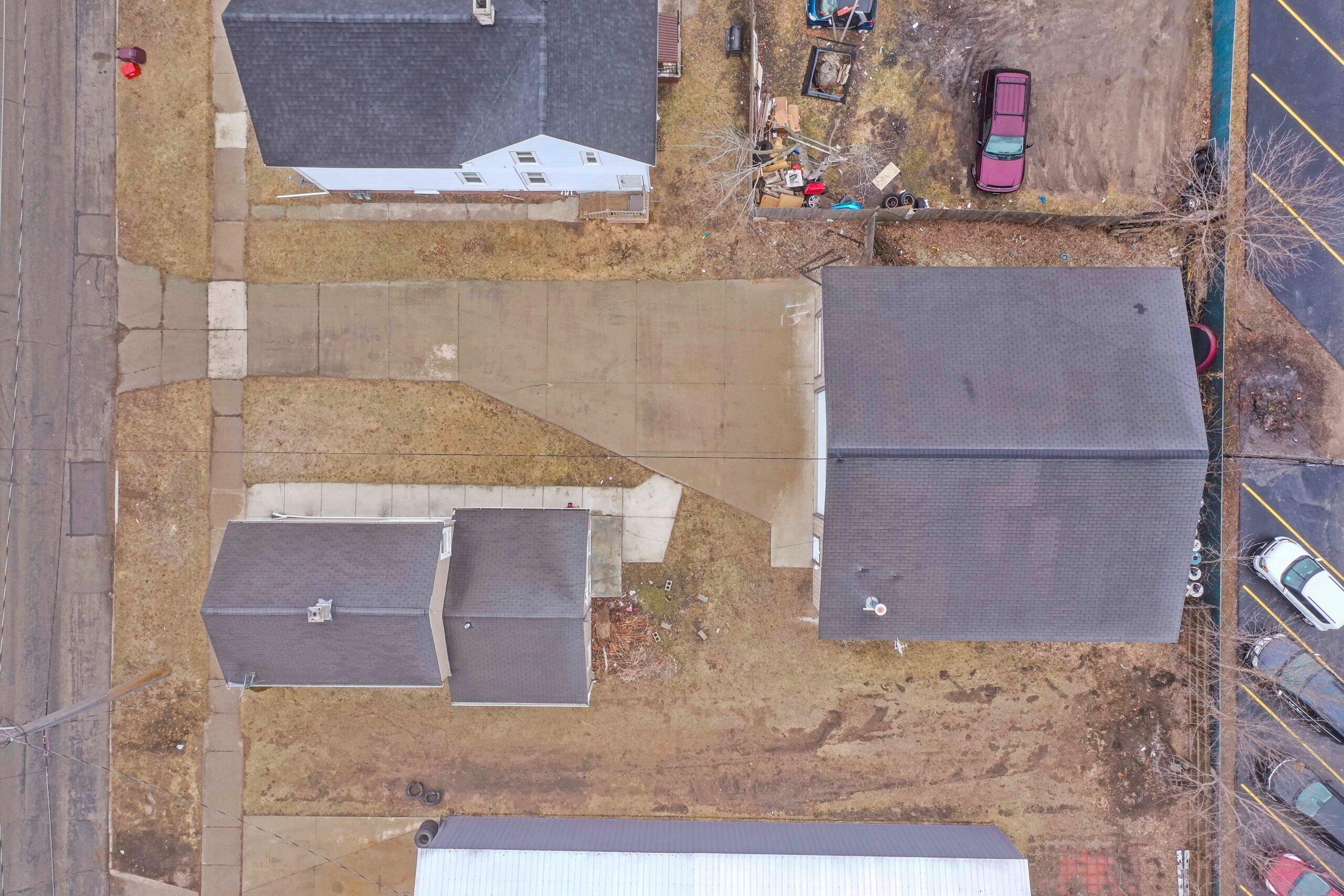 1010 Hamilton Street Manitowoc, WI 54220 - Photo 8 of 39 DJI_0610.JPG-SMALL