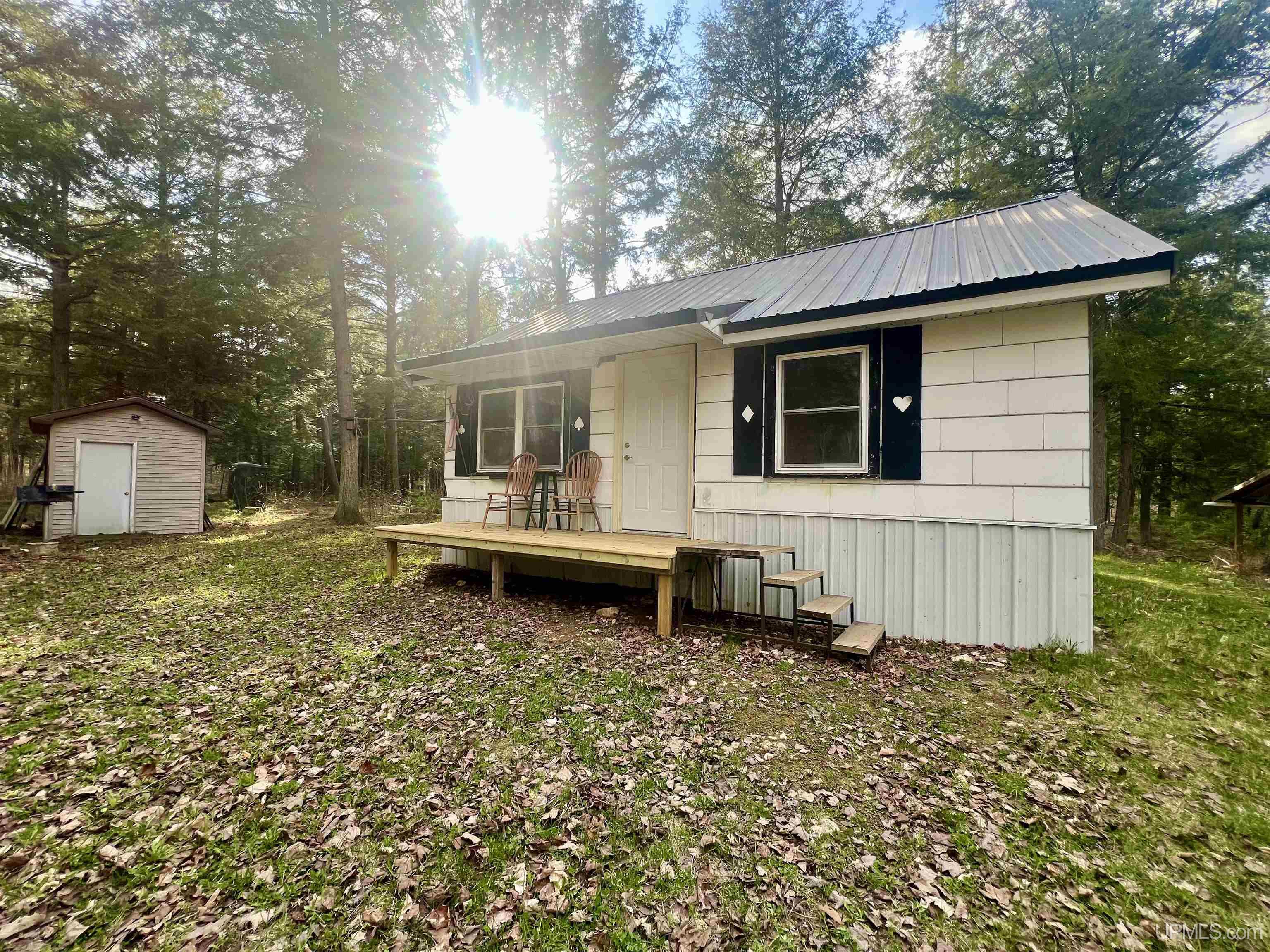 1033 D Road Bark River, MI 49807 - Photo 1 of 13