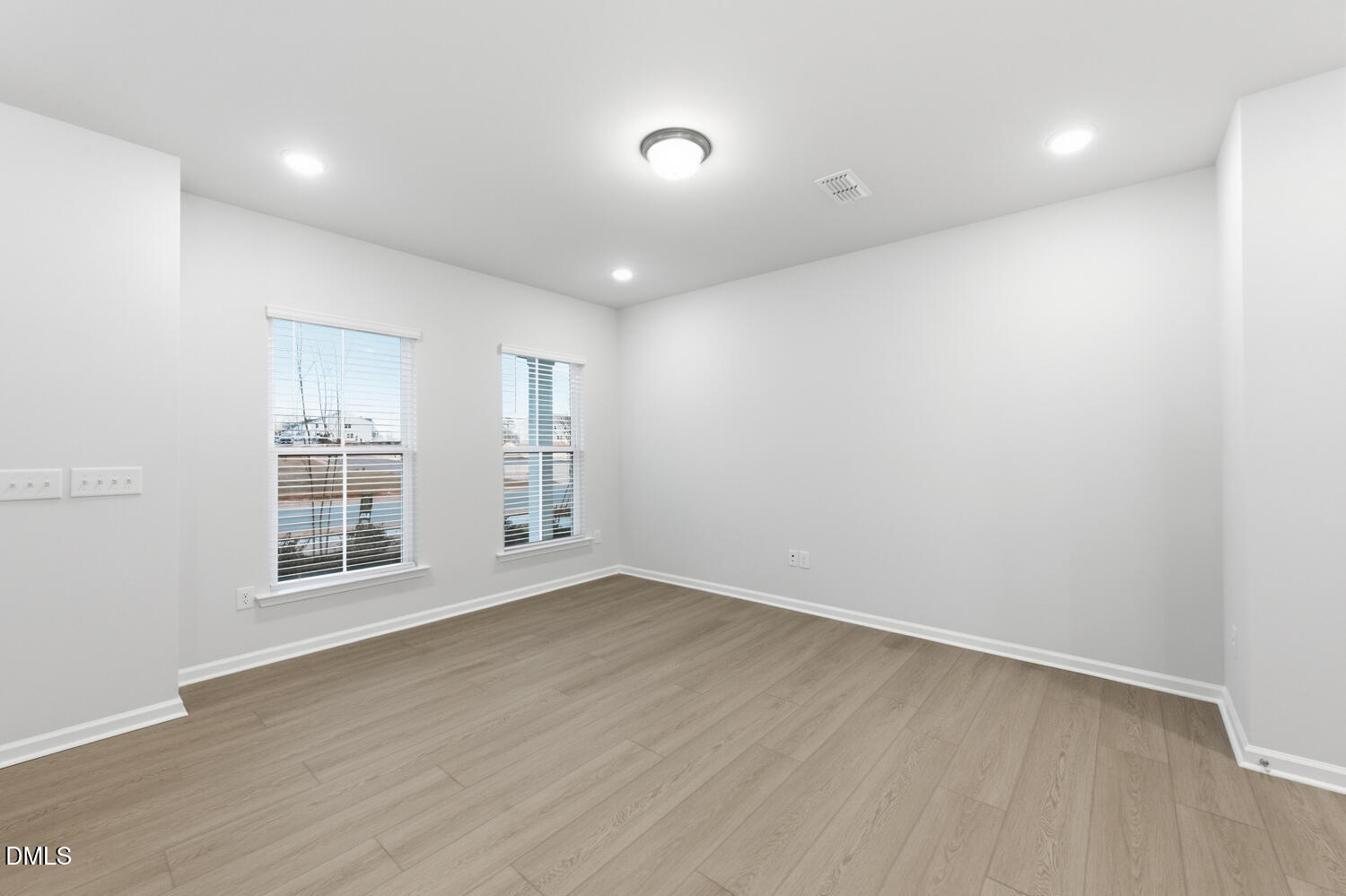 286 Fosterton Cottage Way Raleigh, NC 27603 - Photo 3 of 62 8_286 foesterton cottage wy-8