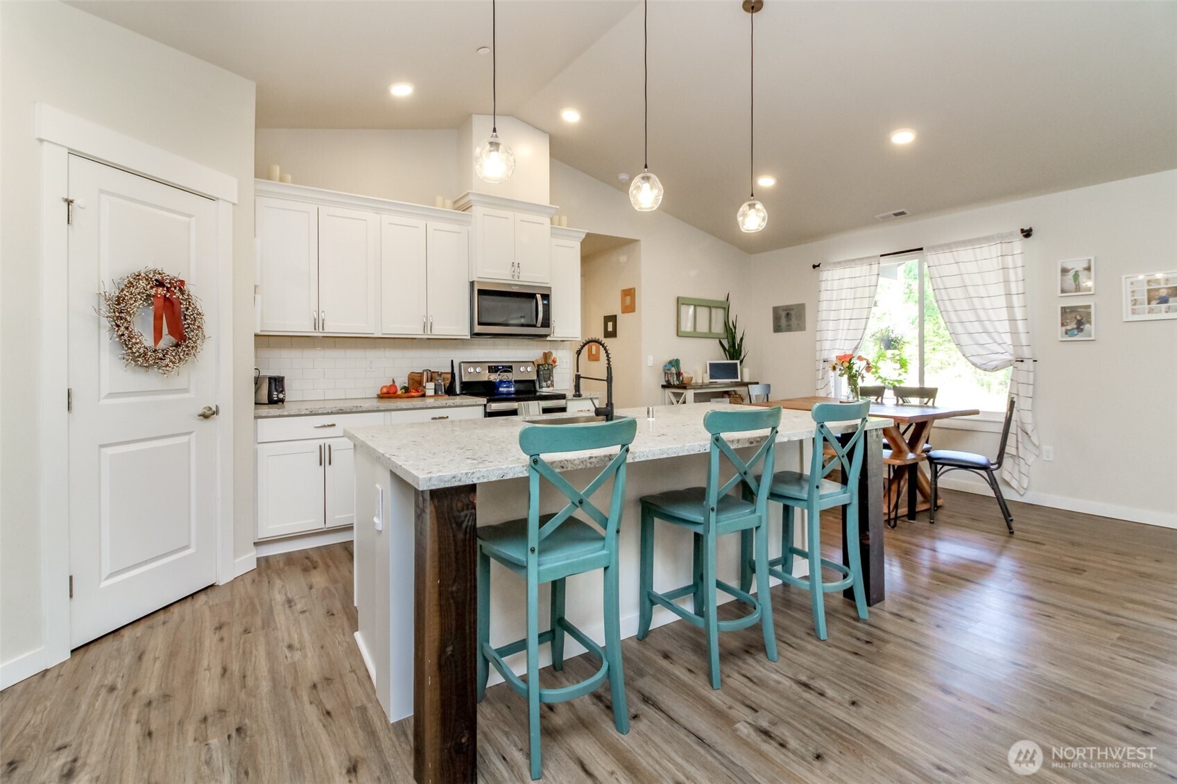 19211 Patterson Road East Orting, WA 98360 - Photo 9 of 40