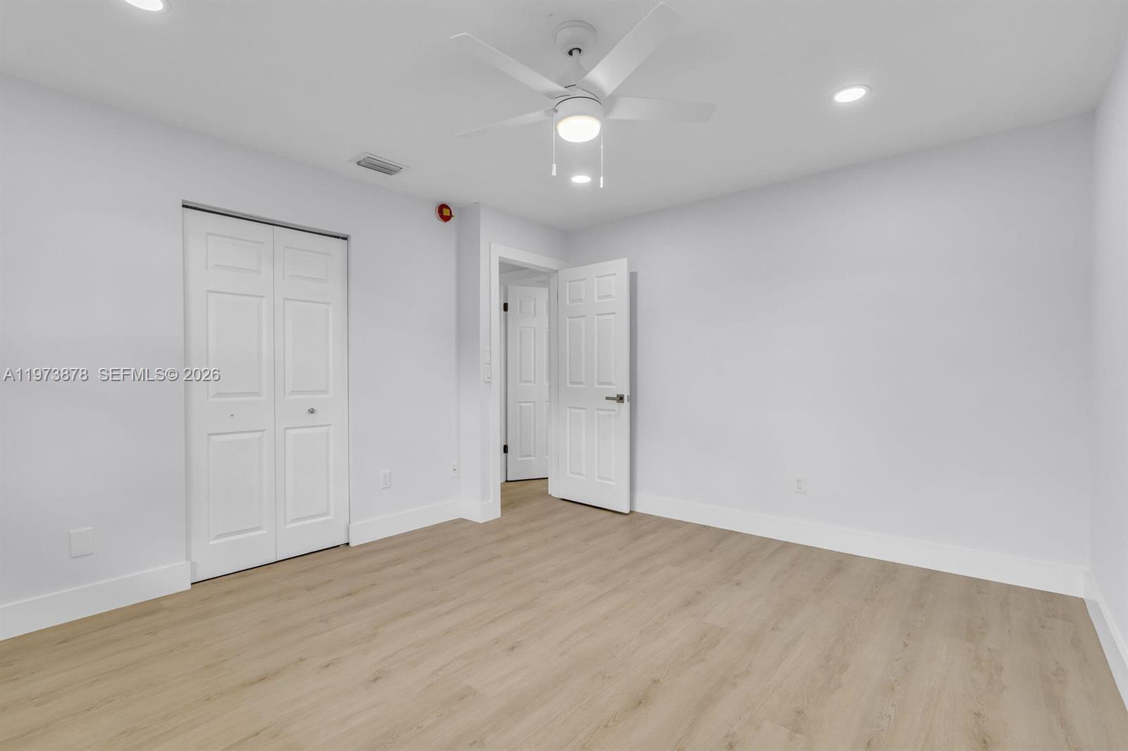 8535 Casa Del Lago, Unit F Boca Raton, FL 33433 - Photo 15 of 35 Gallery Image 15