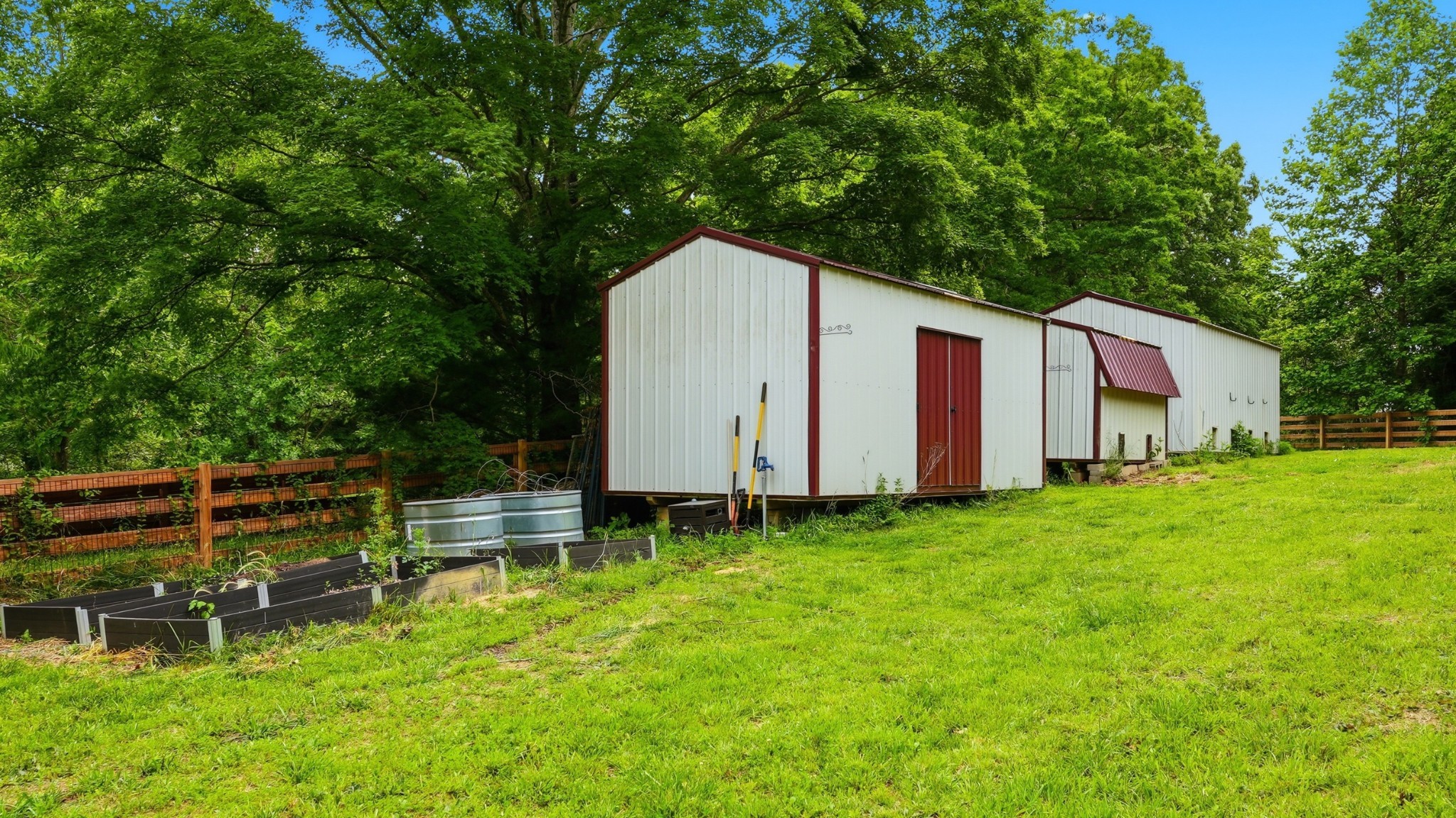 157 Lena Loop Burns, TN 37029 - Photo 11 of 72