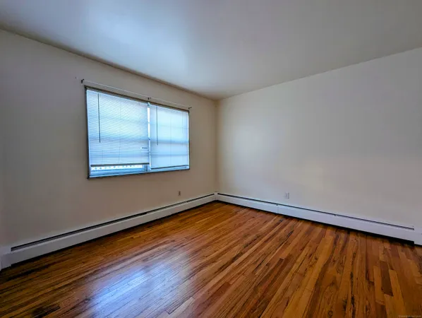 $2,150 | 1 Fairview Drive, Unit 4, Danbury, CT 06810
