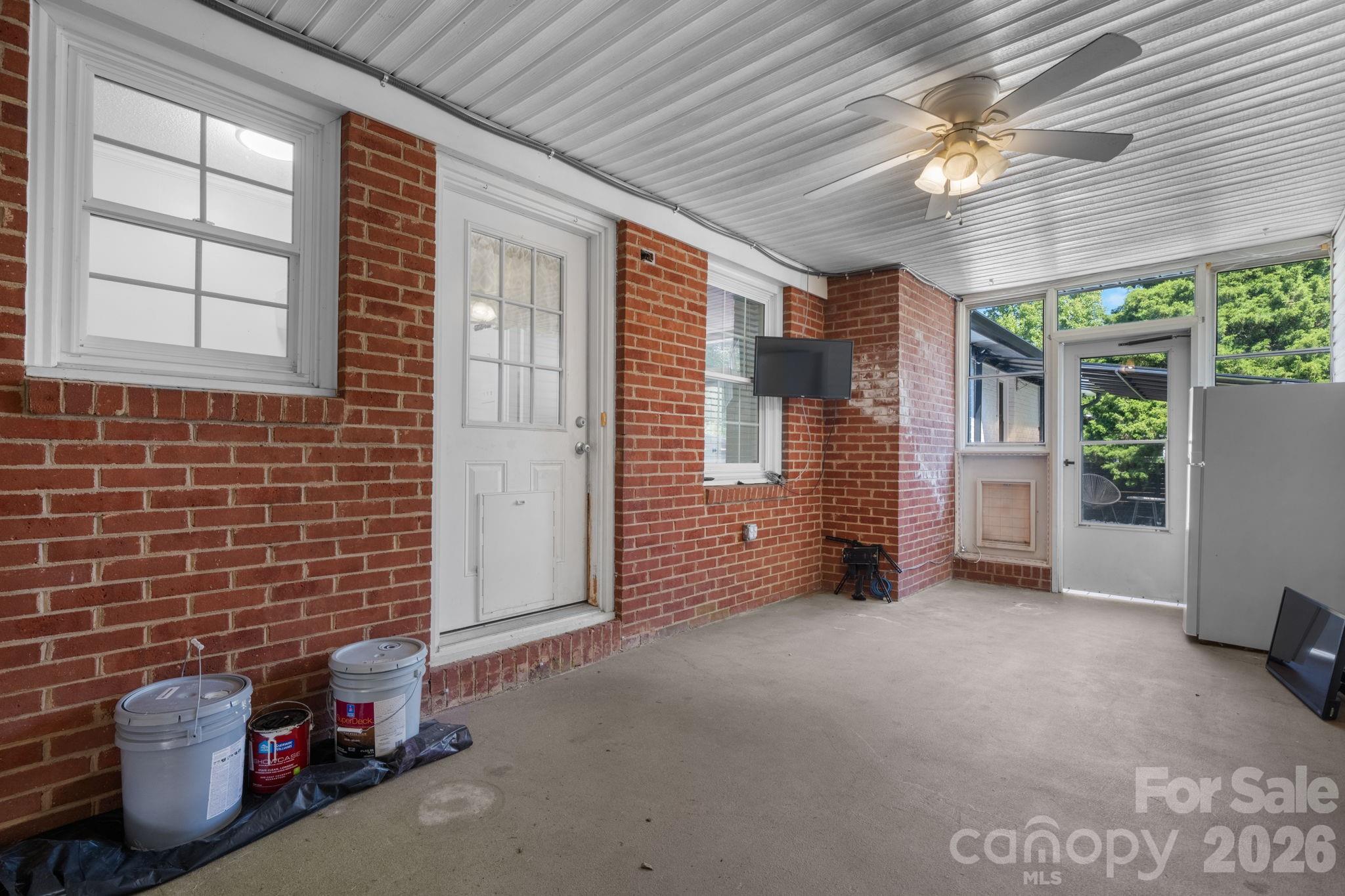 5795 Valley Field Road Southeast Hickory, NC 28602 - Photo 23 of 48 Gallery Image 23
