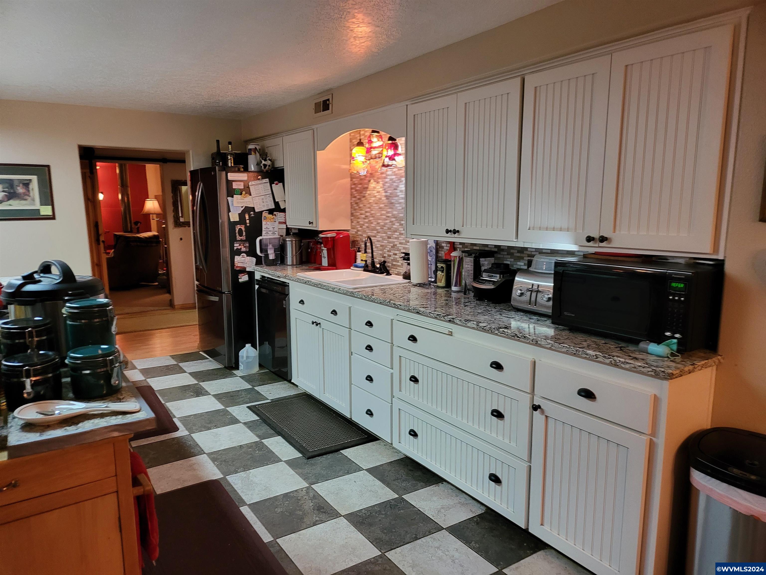 39241 Luckiamute Road Philomath, OR 97370 - Photo 10 of 36 Gallery Image 10